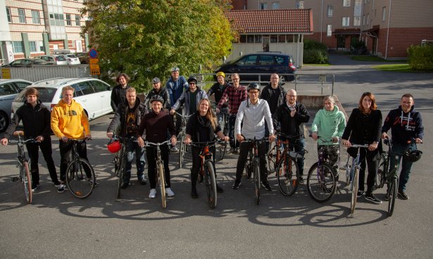 Les membres de Lianacrew avec leurs vélos